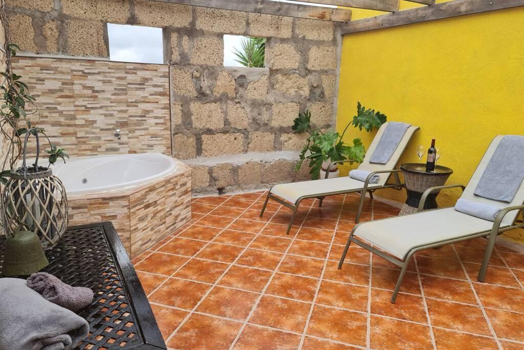 Lovely Two Bedroom Apartment With Amazing View Техина-де-Исора Экстерьер фото