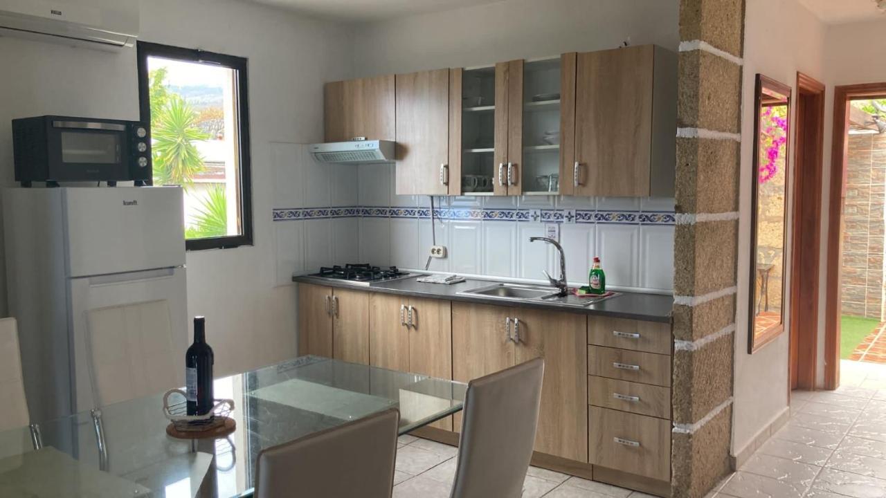 Lovely Two Bedroom Apartment With Amazing View Техина-де-Исора Экстерьер фото
